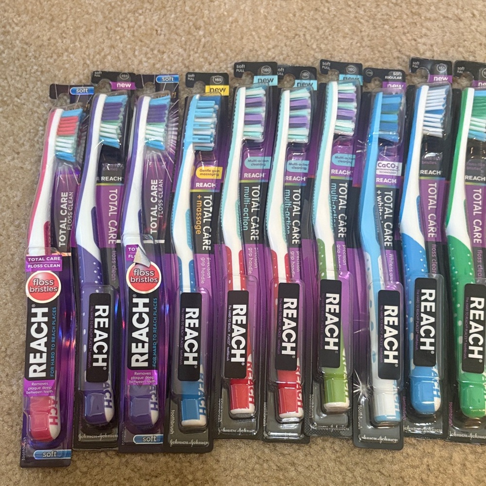 Reach Total Care Toothbrush Set
